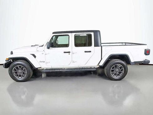 Used 2023 Jeep Gladiator Overland AWD/4WD image 13