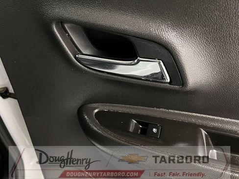 Used 2020 Chevrolet Trax LS FWD image 32