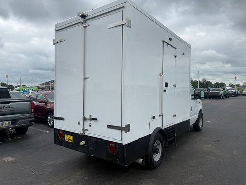 Used 2023 Ford E-350 and Econoline 350 Super Duty w/ Power Windows & Locks Group RWD image 3