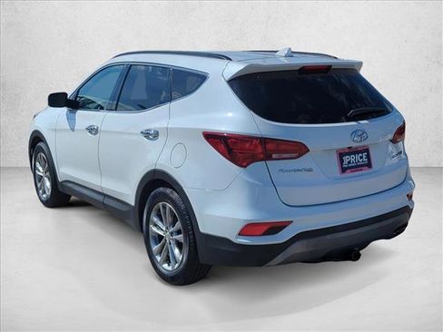 Used 2018 Hyundai Santa Fe Sport 2.0T FWD image 5