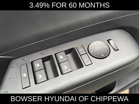 New 2026 Hyundai Kona SE image 7