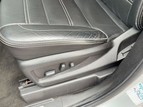 Used 2018 GMC Yukon Denali image 14