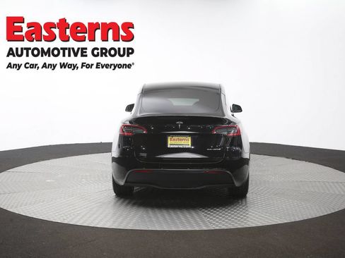 Used 2021 Tesla Model Y Long Range AWD/4WD image 31