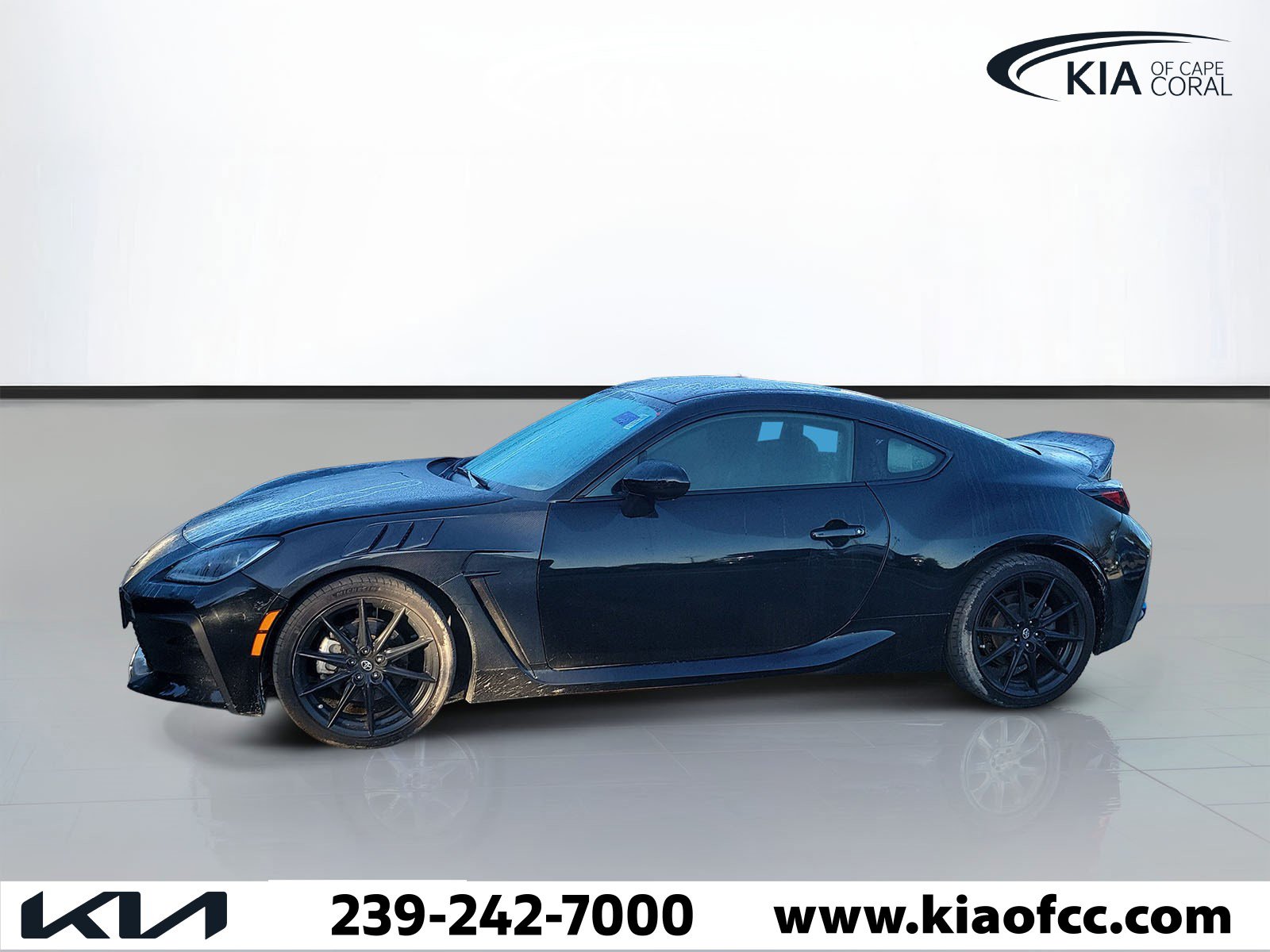 Used 2024 Toyota GR86 Premium RWD image 4