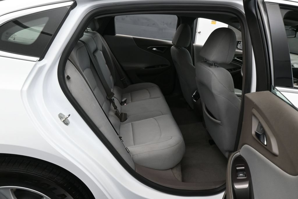 Used 2024 Chevrolet Malibu LT FWD image 34