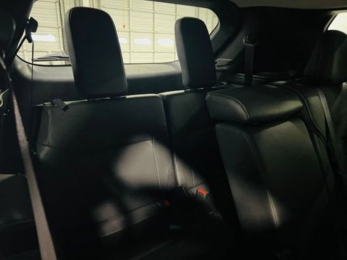 Used 2025 Mitsubishi Outlander SE FWD image 30