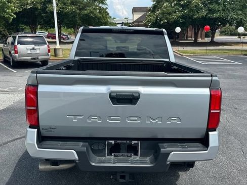Used 2024 Toyota Tacoma TRD Sport RWD image 4