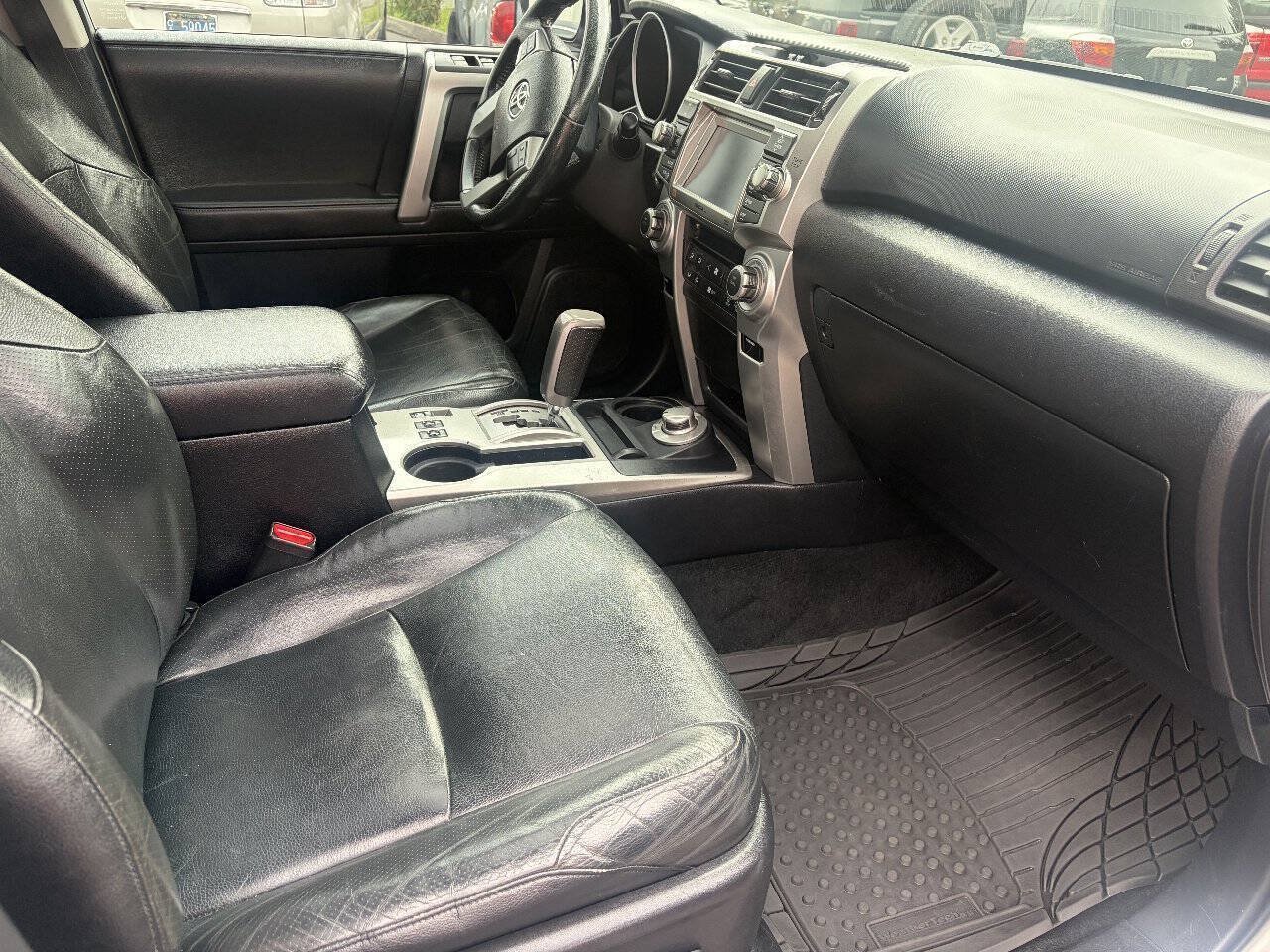Used 2011 Toyota 4Runner Limited AWD/4WD image 6