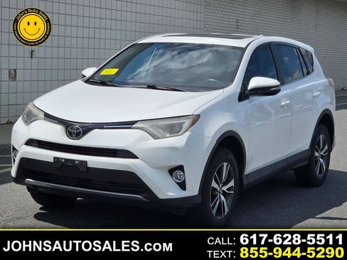 Used 2018 Toyota RAV4 XLE FWD image 1