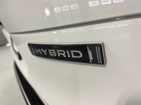 Certified 2025 Subaru Forester Touring AWD/4WD image 39