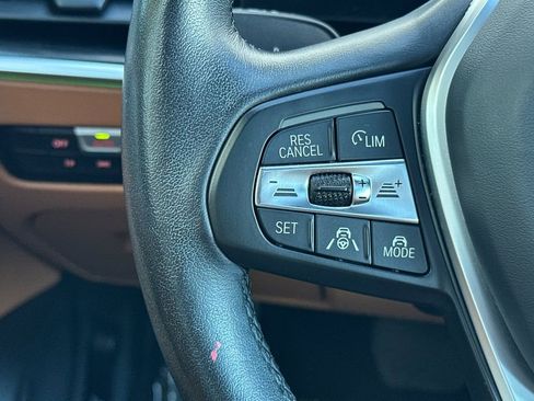 Used 2022 BMW i4 eDrive40 image 27