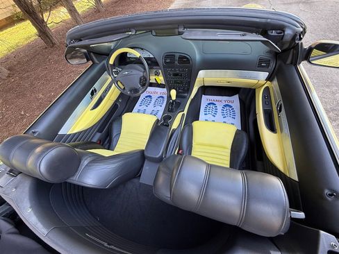 Used 2002 Ford Thunderbird image 65