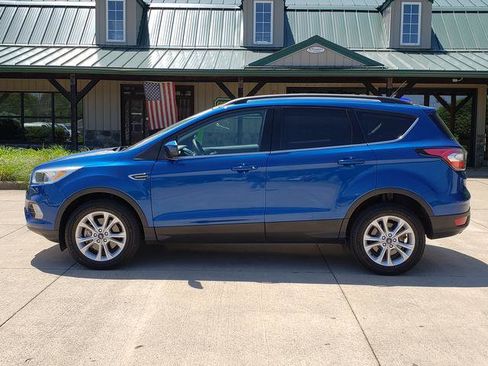 Used 2018 Ford Escape SE AWD/4WD image 2