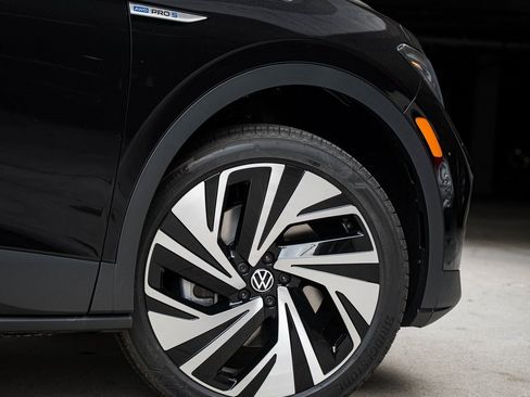 New 2025 Volkswagen ID.4 Pro S Plus image 6