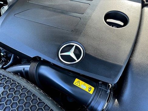 Certified 2022 Mercedes-Benz GLC 300 4MATIC image 31