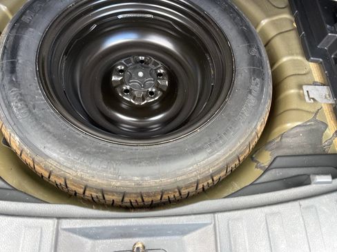 Used 2016 Nissan Rogue SV image 29