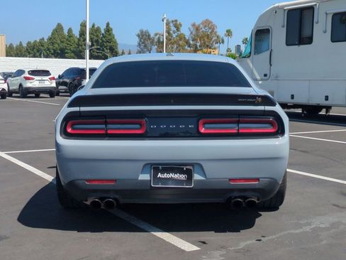 Used 2022 Dodge Challenger R/T Scat Pack RWD image 7