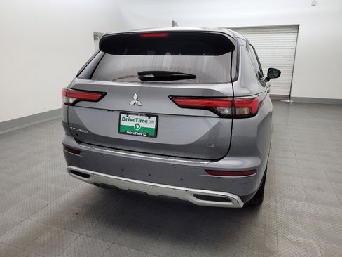 Used 2023 Mitsubishi Outlander SE AWD/4WD image 7
