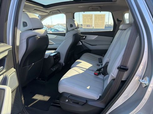 Used 2025 Acura MDX w/ Technology Package image 20