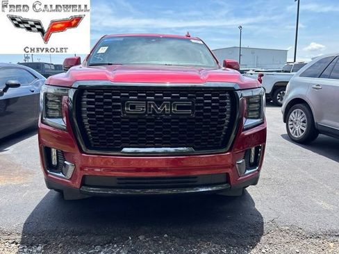 Used 2023 GMC Yukon XL Denali Ultimate w/ LPO, Floor Liner Package AWD/4WD image 2