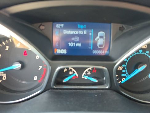 Used 2015 Ford Escape S FWD image 13