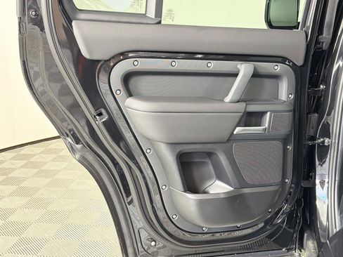 New 2026 Land Rover Defender 110 X-Dynamic SE AWD/4WD image 26