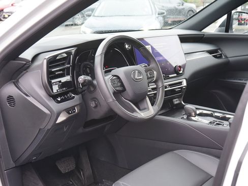 Used 2024 Lexus RX 350h RX 350h Premium w/ Convenience Package image 21