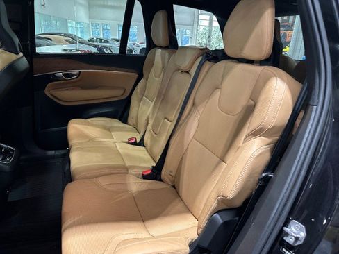 Used 2019 Volvo XC90 T6 Inscription w/ Luxury Package AWD/4WD image 48