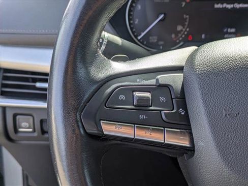 Used 2023 Cadillac XT4 Premium Luxury image 15