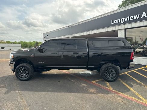 Used 2022 RAM 2500 Big Horn w/ Level C Equiment Group AWD/4WD image 10