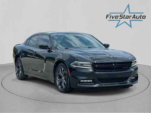 Used 2018 Dodge Charger R/T w/ Navigation & Travel Group RWD image 1