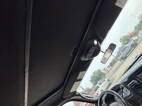 Used 2006 Ford F250 image 12