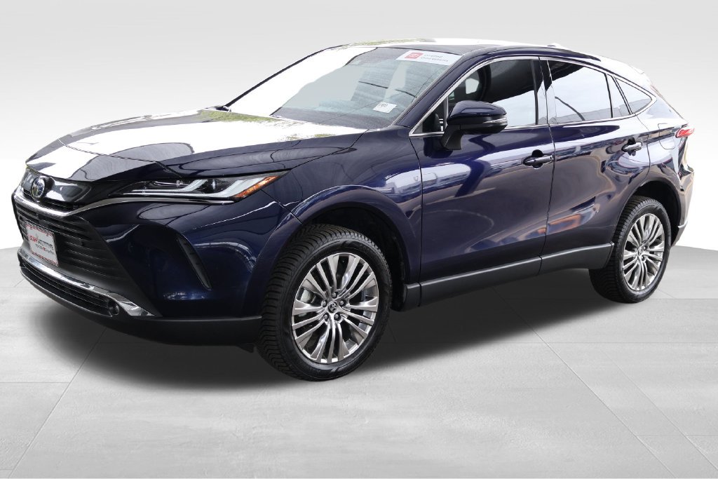 Certified 2022 Toyota Venza Limited w/ Advanced Technology Package AWD/4WD image 13