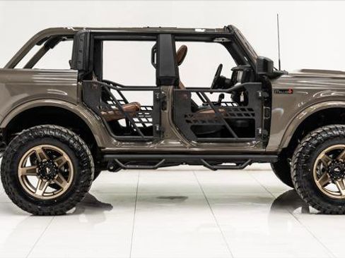 Used 2025 Ford Bronco Big Bend w/ Black Diamond Package image 26