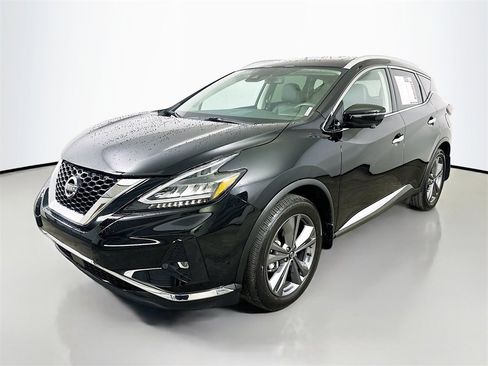 Used 2024 Nissan Murano Platinum w/ Cargo Package image 3