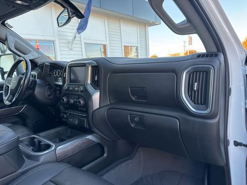 Used 2023 Chevrolet Silverado 3500 LTZ image 49