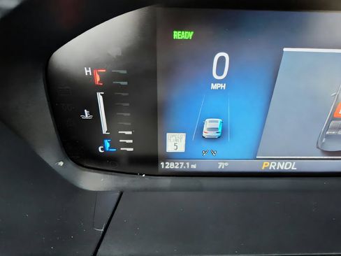 Used 2024 Ford Escape SE FWD image 11