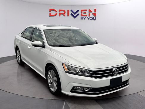 Used 2018 Volkswagen Passat 2.0T SE w/ SE Lighting Package FWD image 7