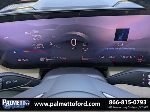 Used 2025 Buick Enclave Preferred FWD image 30