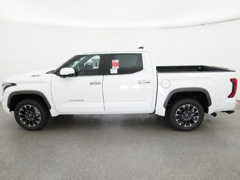 New 2026 Toyota Tundra Limited AWD/4WD image 3