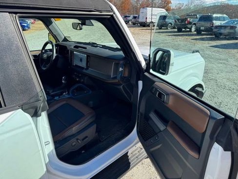 Used 2023 Ford Bronco Outer Banks image 14