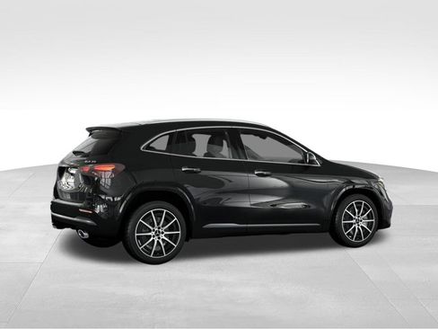 New 2026 Mercedes-Benz GLA 35 AMG 4MATIC image 19