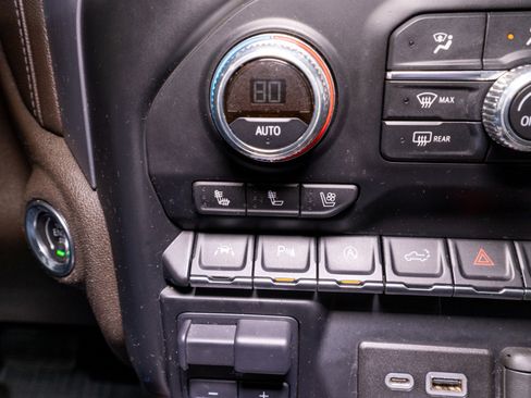 Used 2019 GMC Sierra 1500 SLT w/ SLT Premium Plus Package image 27