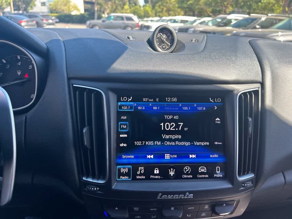 Used 2019 Maserati Levante AWD/4WD image 10