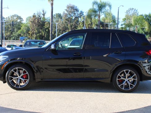 Used 2023 BMW X5 xDrive40i w/ M Sport Package image 2