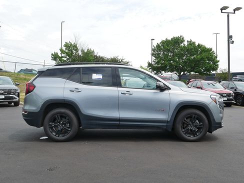 Used 2023 GMC Terrain AT4 AWD/4WD image 5