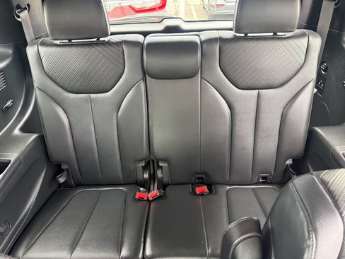 Used 2025 Hyundai Palisade SEL FWD image 27