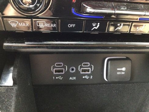 Used 2022 Jeep Grand Cherokee Limited image 15