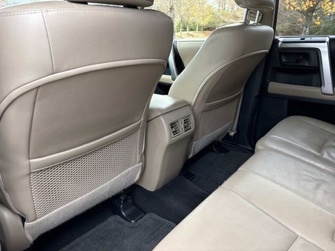 Used 2013 Toyota 4Runner SR5 image 29