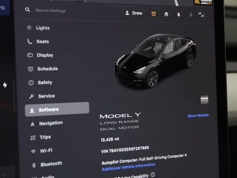 Used 2025 Tesla Model Y Long Range image 18